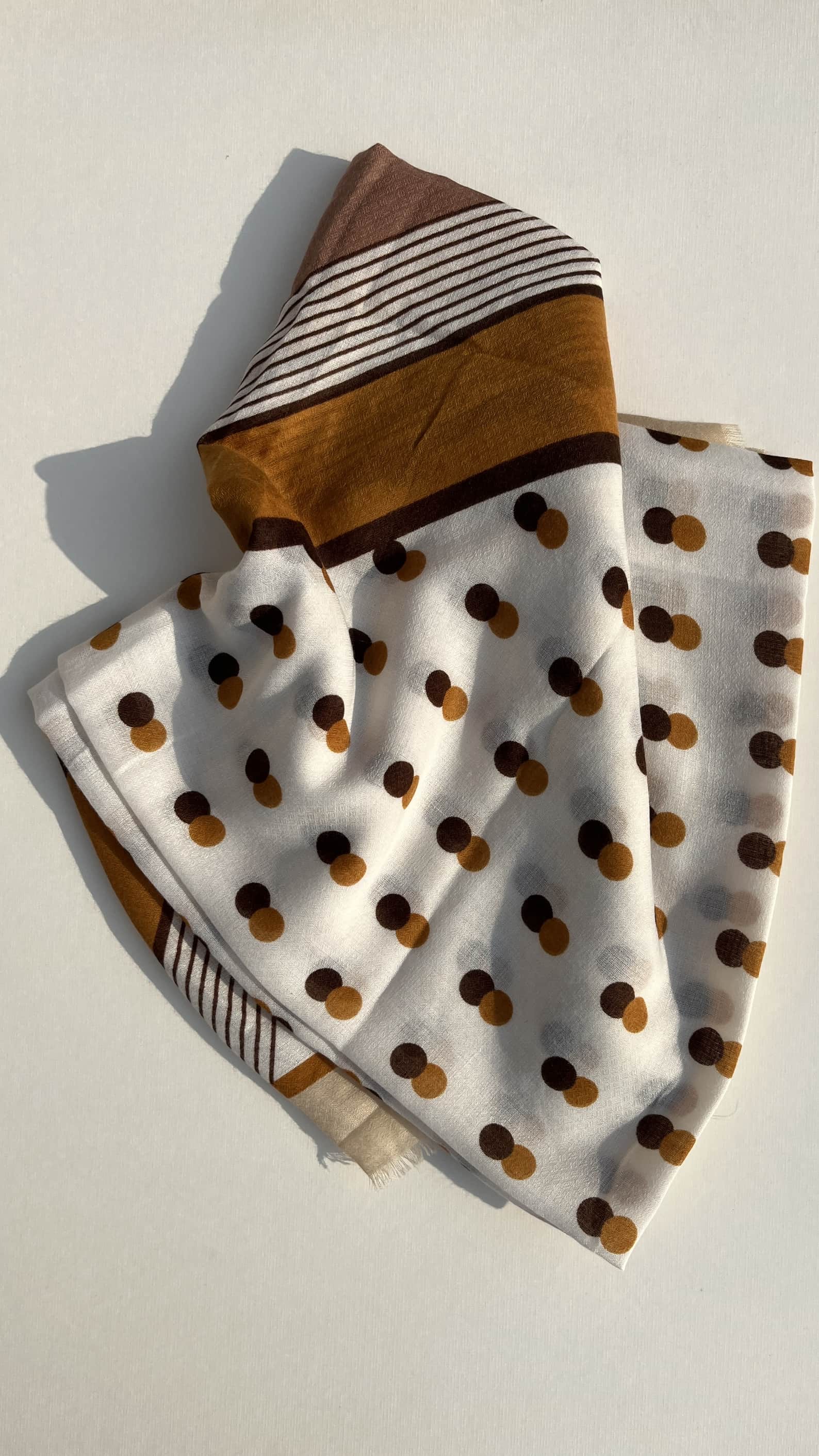 روسری نخی سیااسکارف